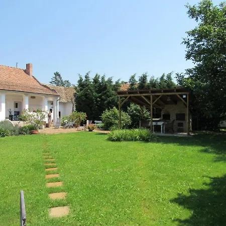 Guest house Tornacos Vendeghaz *