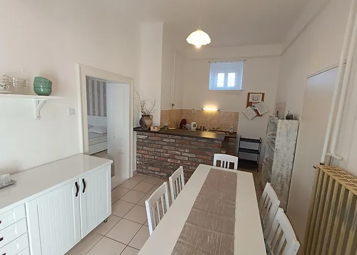 Tornacos Vendeghaz 4*