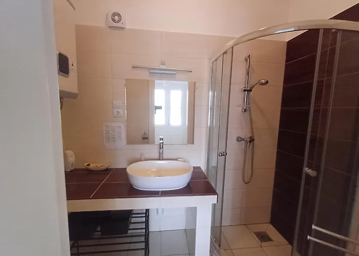 Tornacos Vendeghaz Gæstehus 4*