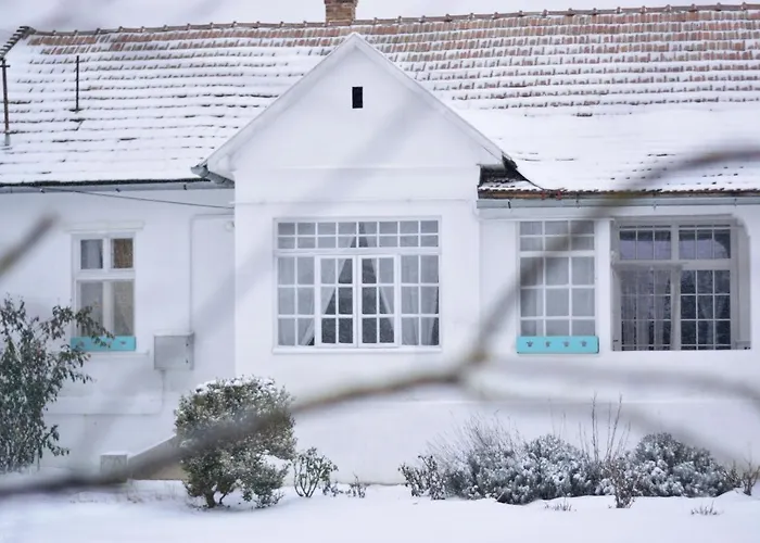 Tornacos Vendeghaz Gæstehus 4*